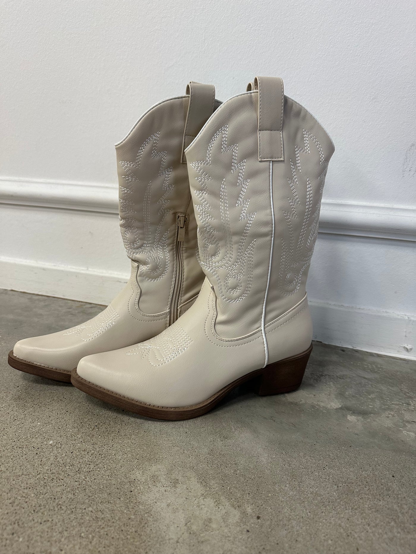 Laars cowboy effen DEN928 Off-white