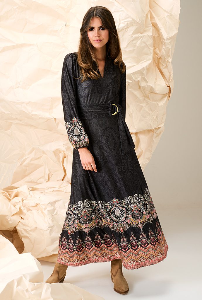 Jurk maxi met design B304 Black