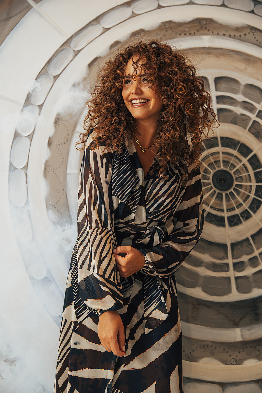 Jurk sophia 2523000 Bruin multi – Village Collection