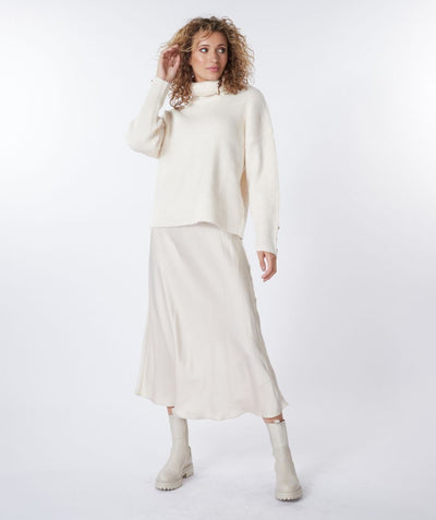 Skirt sateen solid  F22.14531 Biscuit
