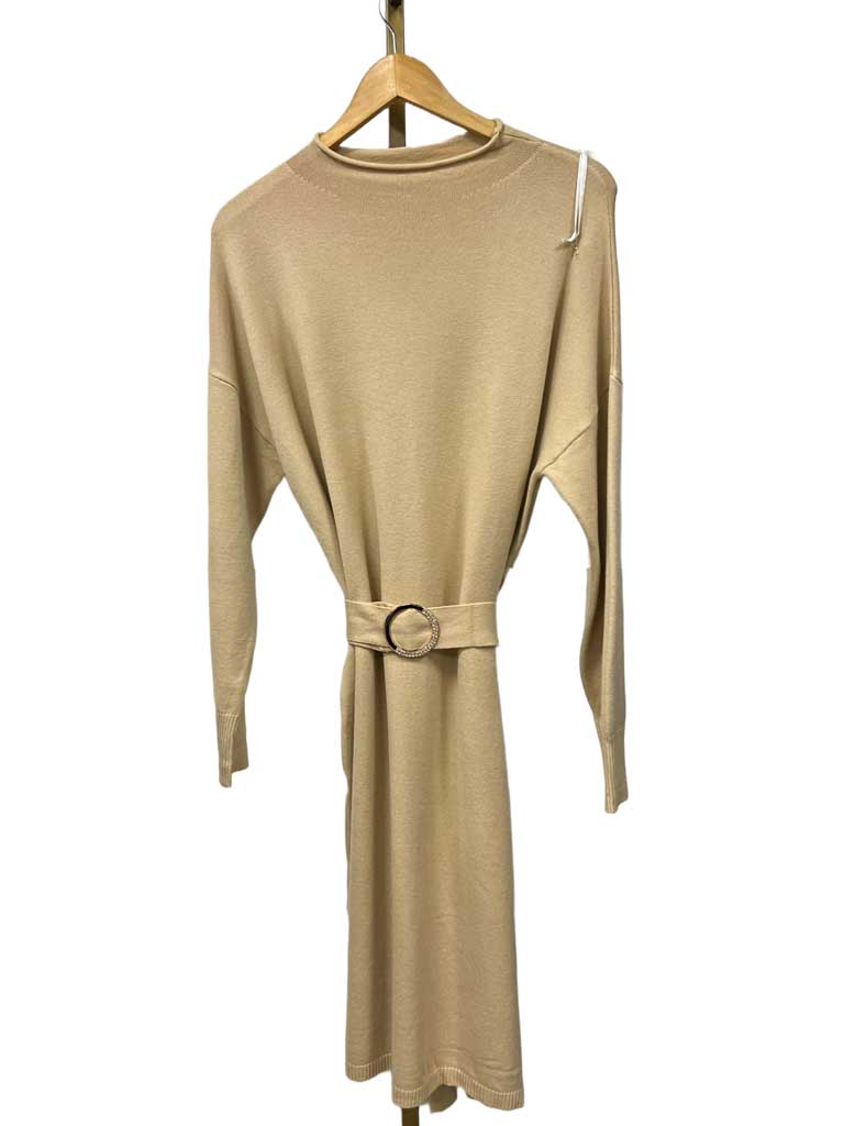 Sweaterjurk met gouden gesp BW05581 Camel